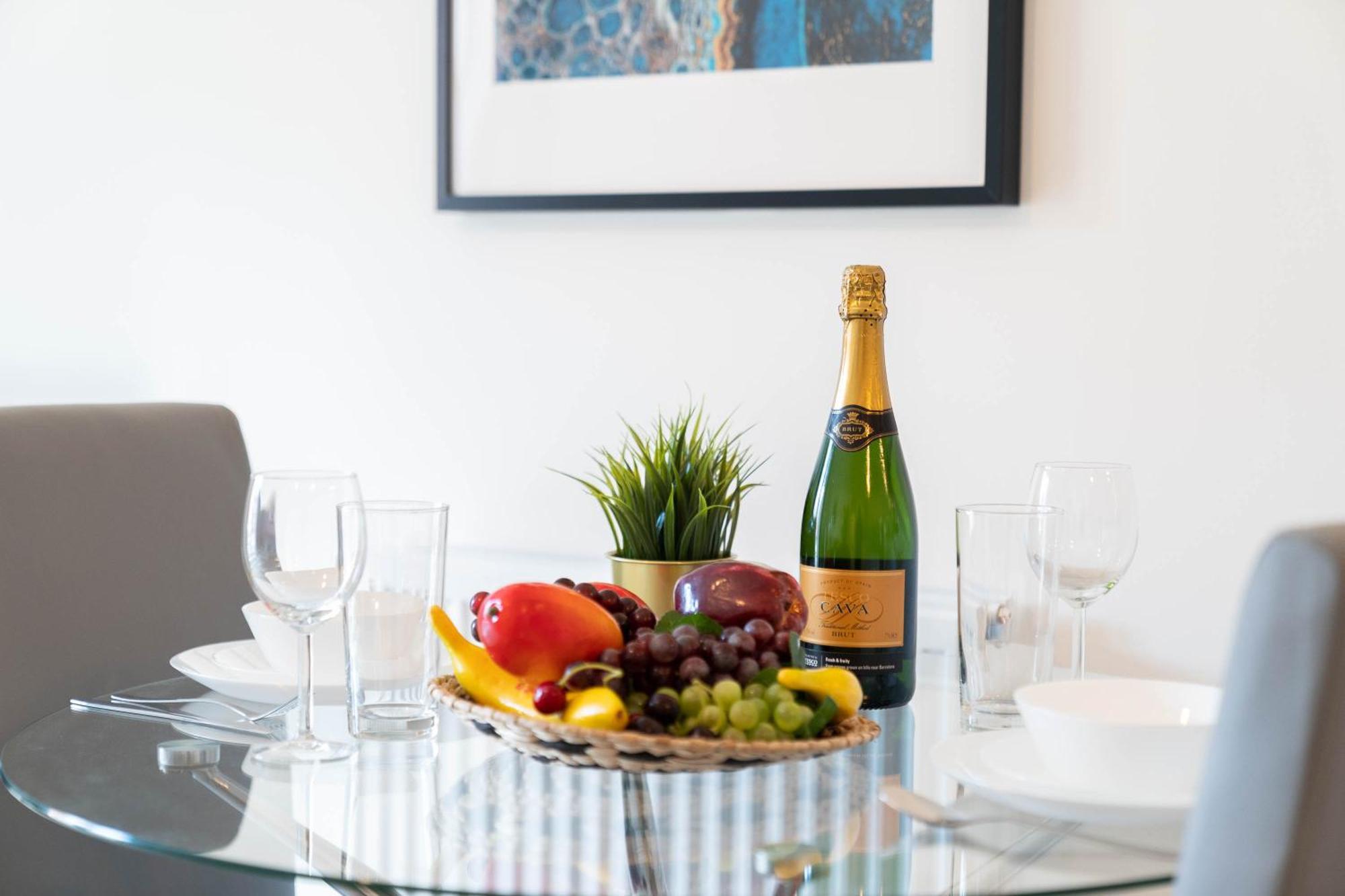 Luxury Apartment - Twin Beds - Selly Oak - Off-Street Parking - Free Netflix & Wifi - Top Rated 9Cc เบอร์มิงแฮม ภายนอก รูปภาพ